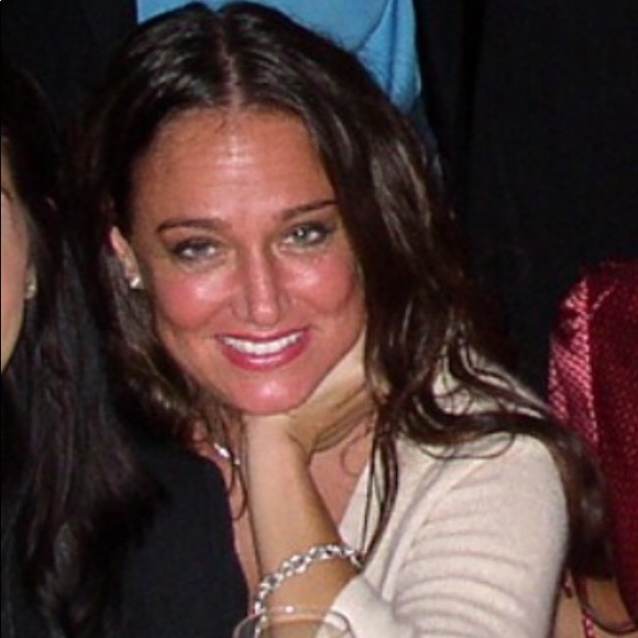 Meet your Posher, Mallory - Picture 2 of 3